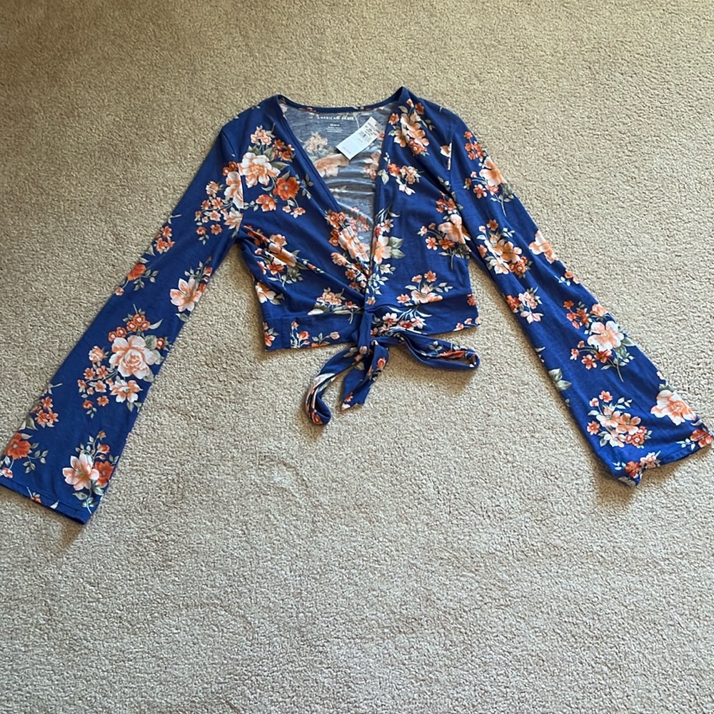 NEW! American Eagle Cropped Floral Wrap Shirt